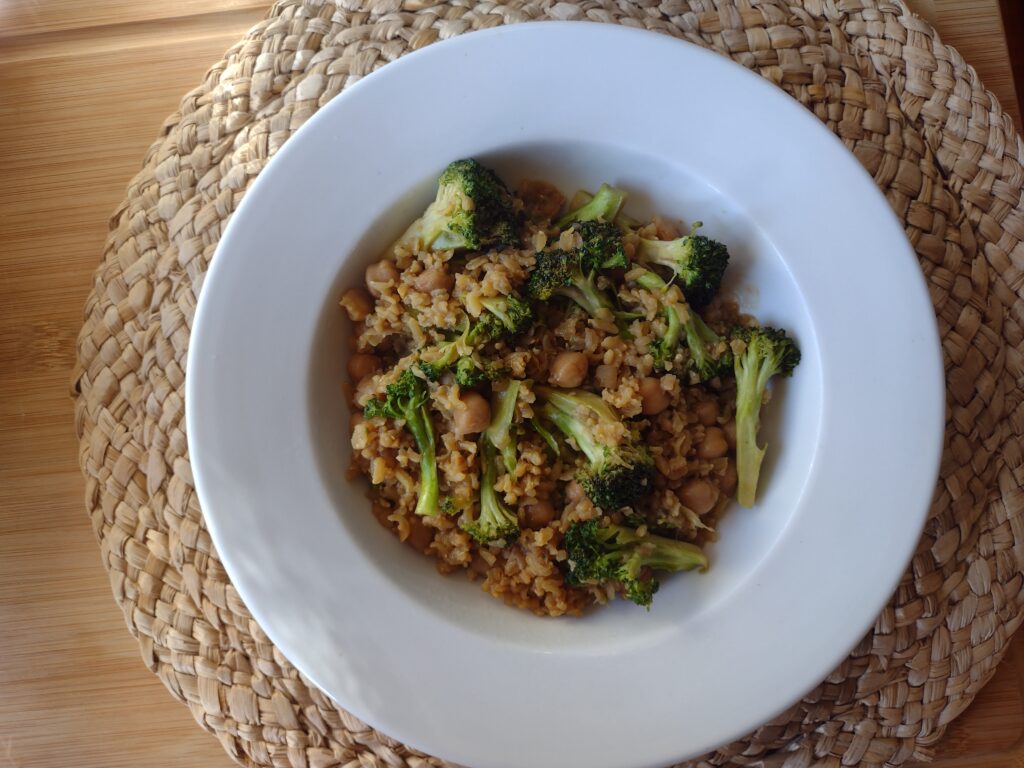 Broccoli chickpea rice